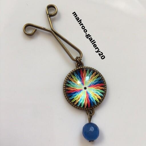 گیره روسری مجلسی با متریال برنزی و آویز رزینی  مدل رنگین کمان